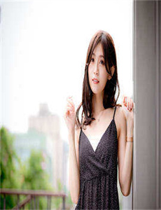 潜入女儿的房间